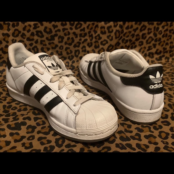 Adidas - Picture 3 of 4